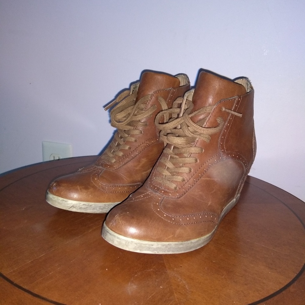 Koolaburra by UGG. Perfect for fall and winter.